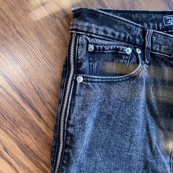 Abercrombie Ultra High Rise Jeans Washed Black with Zipper - Picture 5 of 7